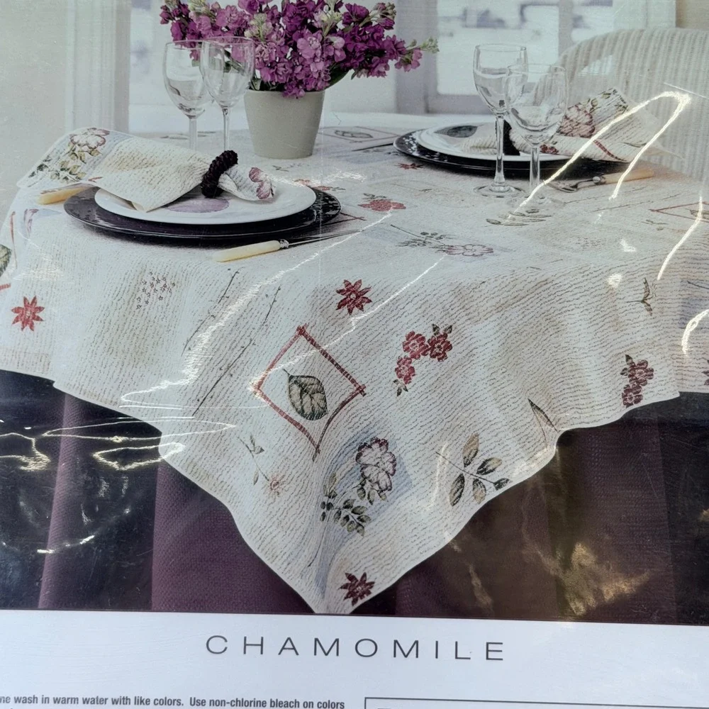 Bardwil Lifestyles Chamomile Natural Tablecloth 52x52 Square Cotton Floral 316B5